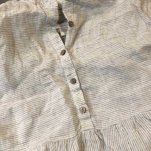 Peplum 100% linen top with wooden buttons - Picture 2 of 4